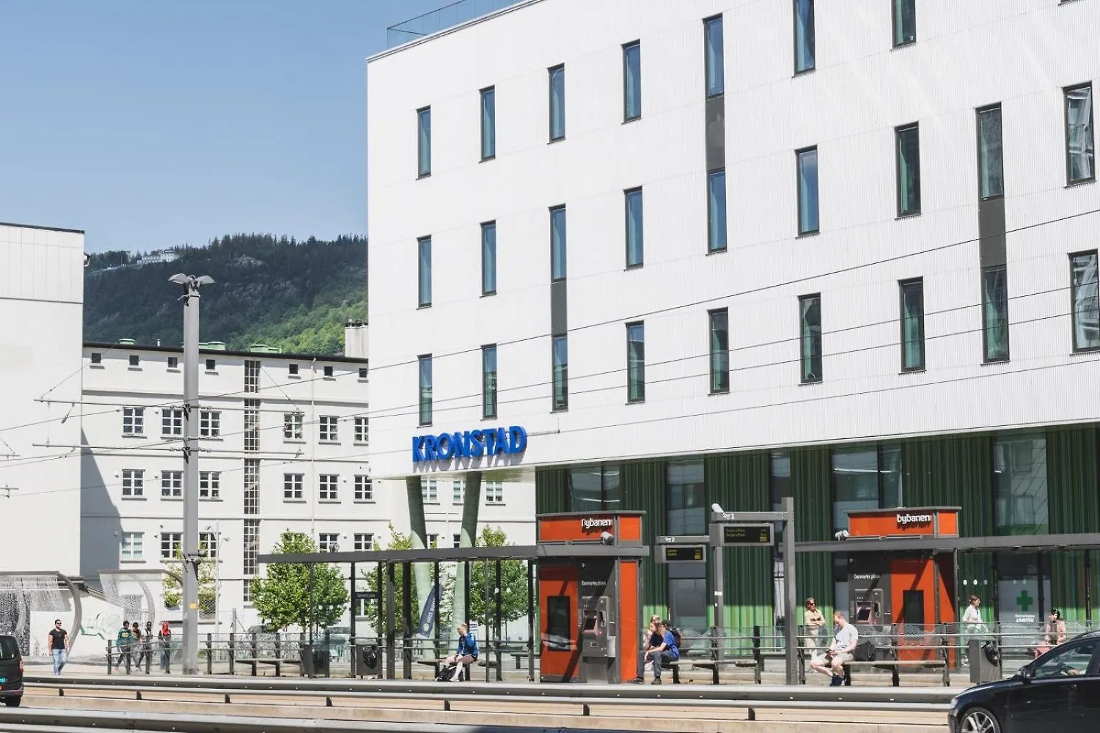 Apartament Sentral Leilighet Med Parkering Og Peis Bergen