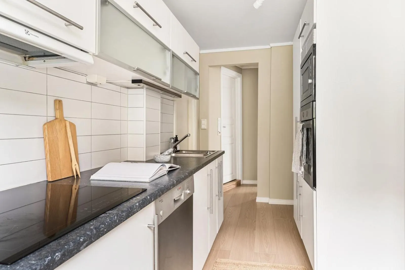 Sentral Leilighet Med Parkering Og Peis Bergen Apartament